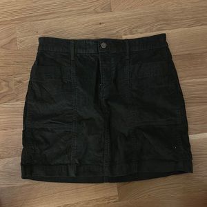 Old Navy green skirt size 6